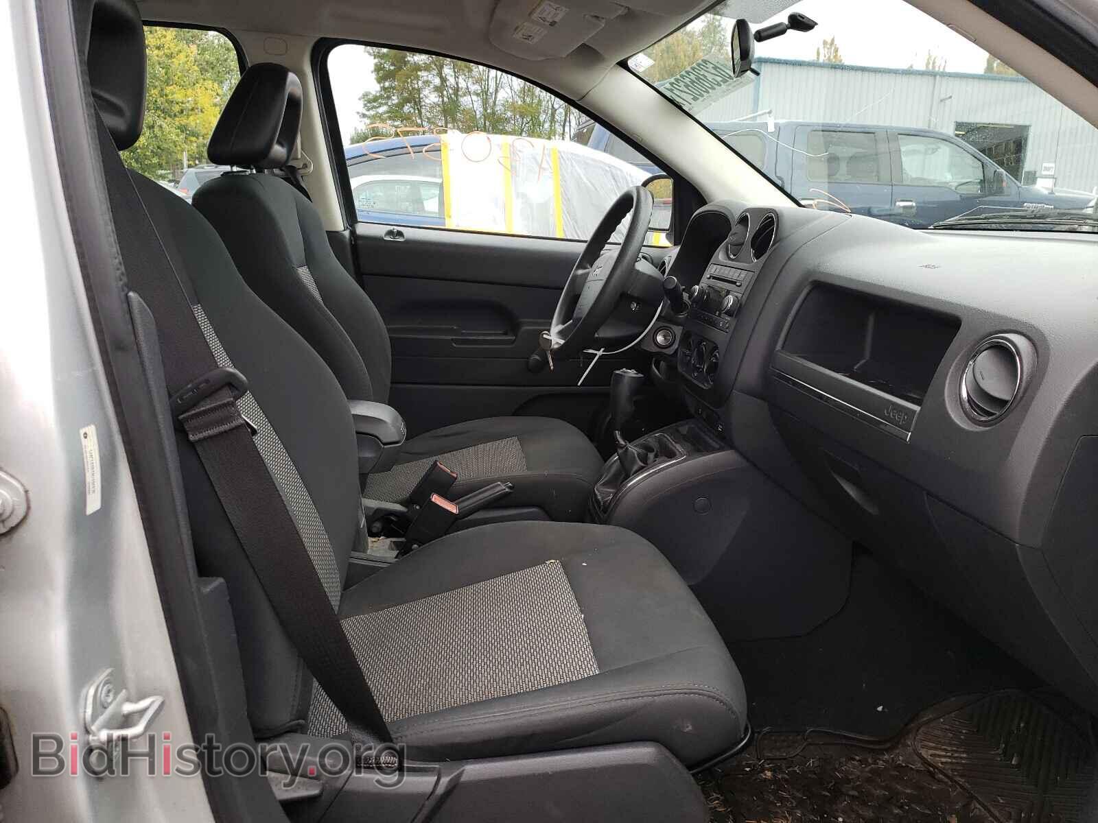 2009 JEEP COMPASS - VIN: 1J4FT47B29D202838 - Photo 5