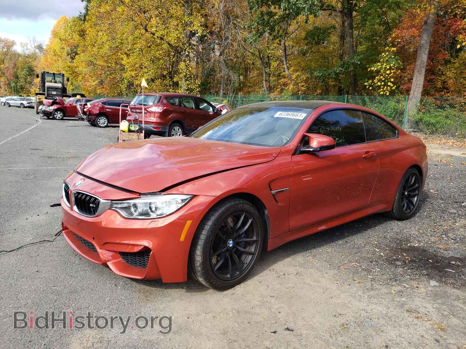2016 BMW M4 - VIN: WBS3R9C57GK337741 - Фото 2