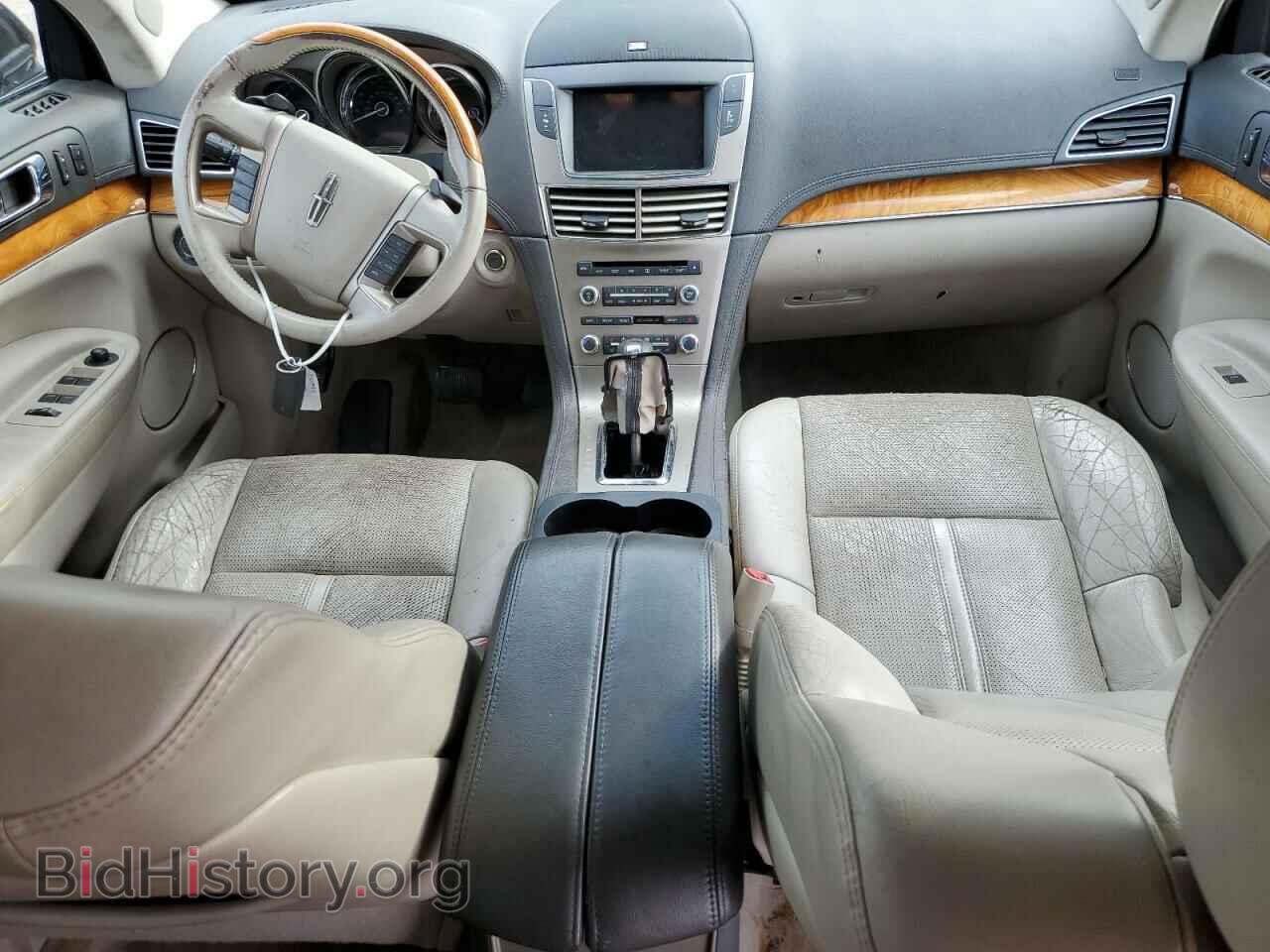 2011 LINCOLN MKT - VIN: 2LMHJ5AT4BBJ50099 - Фото 8