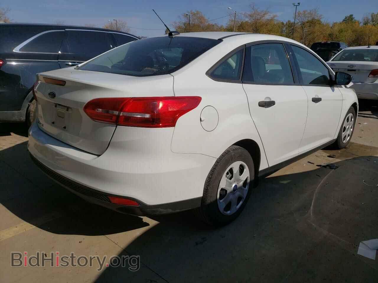 2017 FORD FOCUS - VIN: 1FADP3E24HL274861 - Photo 4