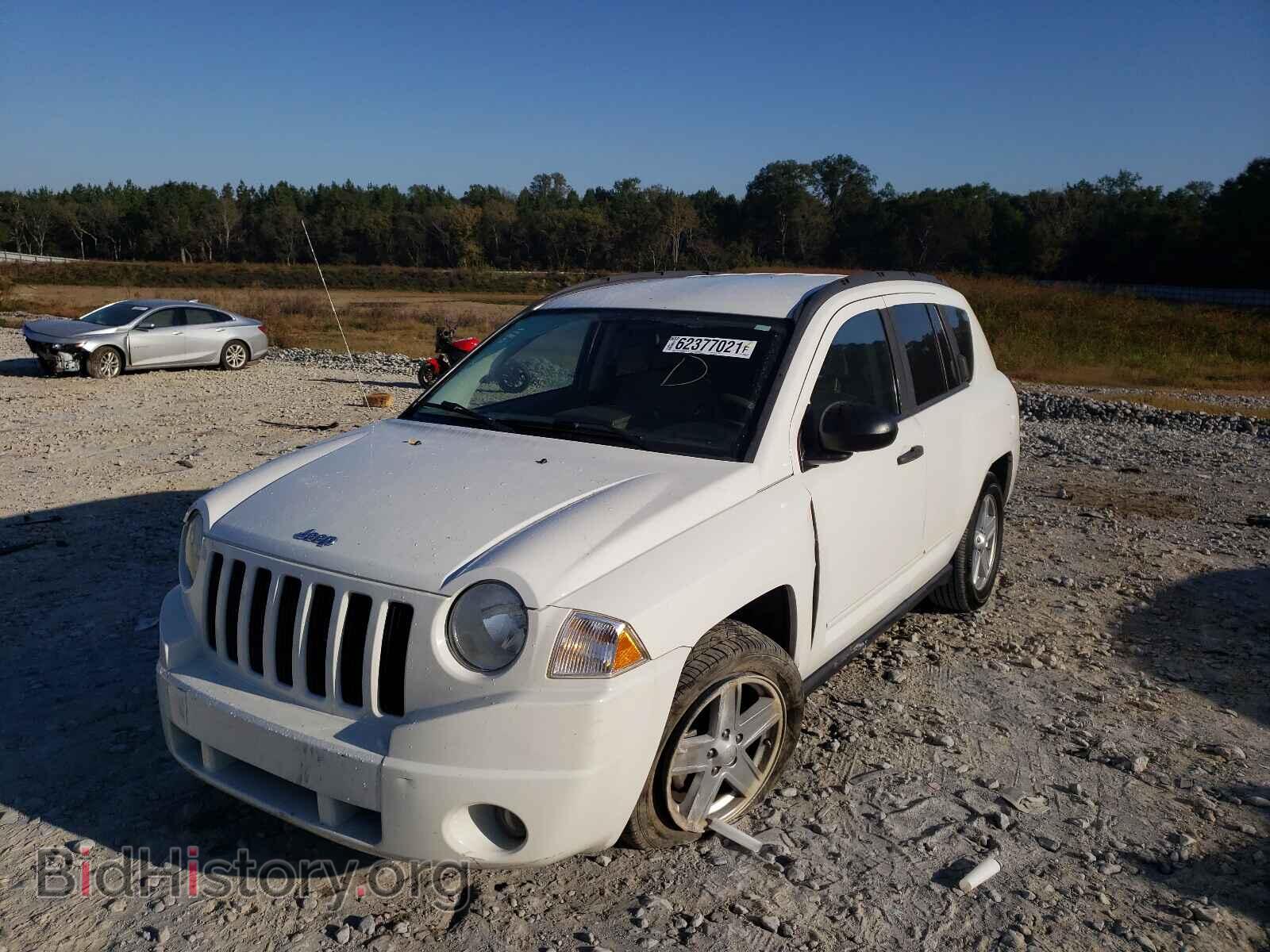 2008 JEEP COMPASS - VIN: 1J8FT47W58D735055 - Photo 2