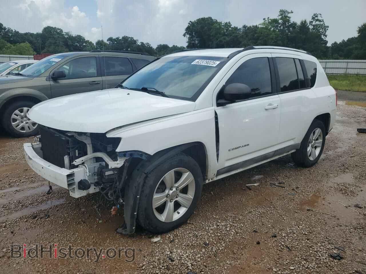 Photo 1J4NT1FA5BD138612 - JEEP COMPASS 2011
