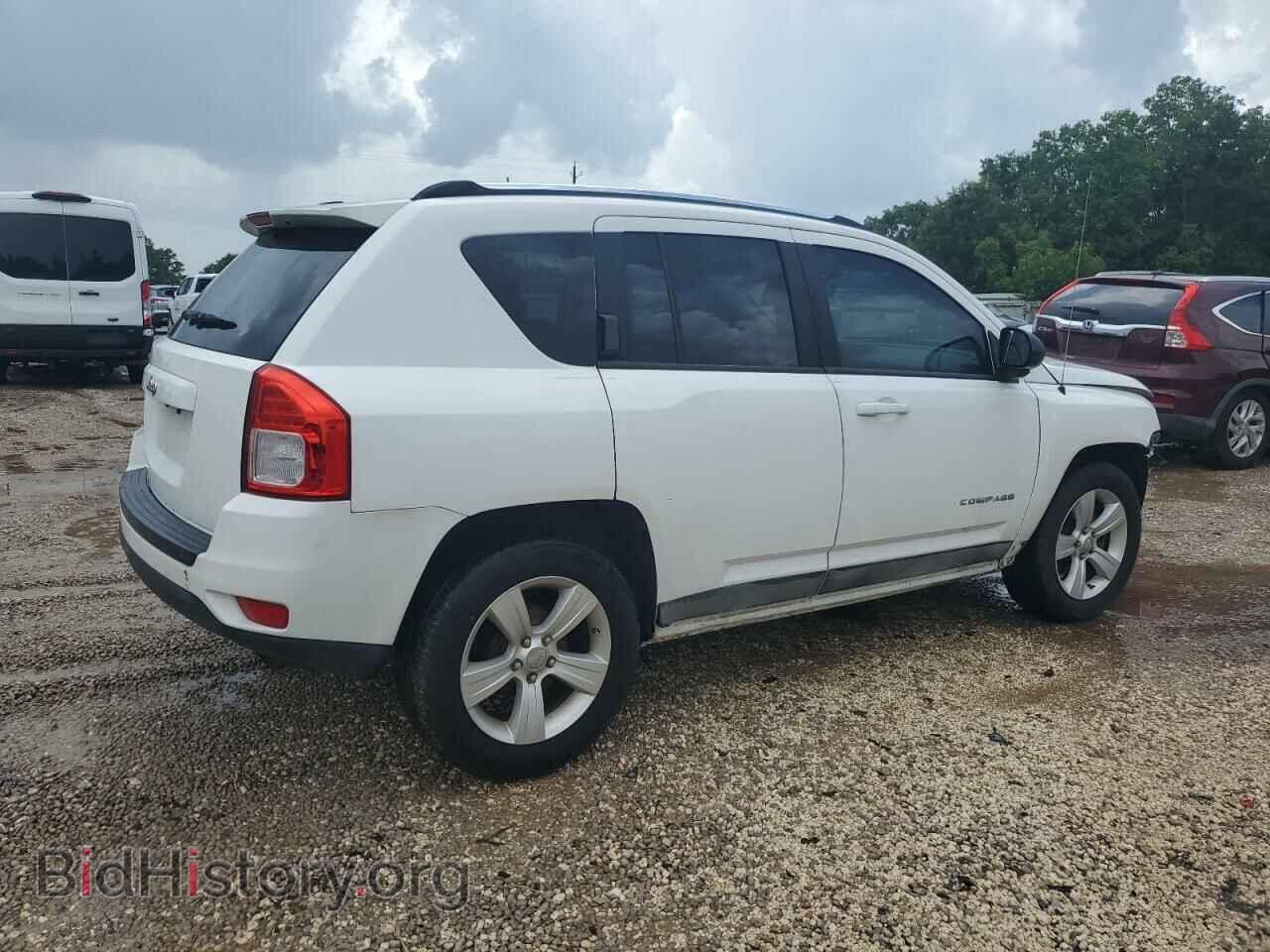 2011 JEEP COMPASS - VIN: 1J4NT1FA5BD138612 - Фото 3