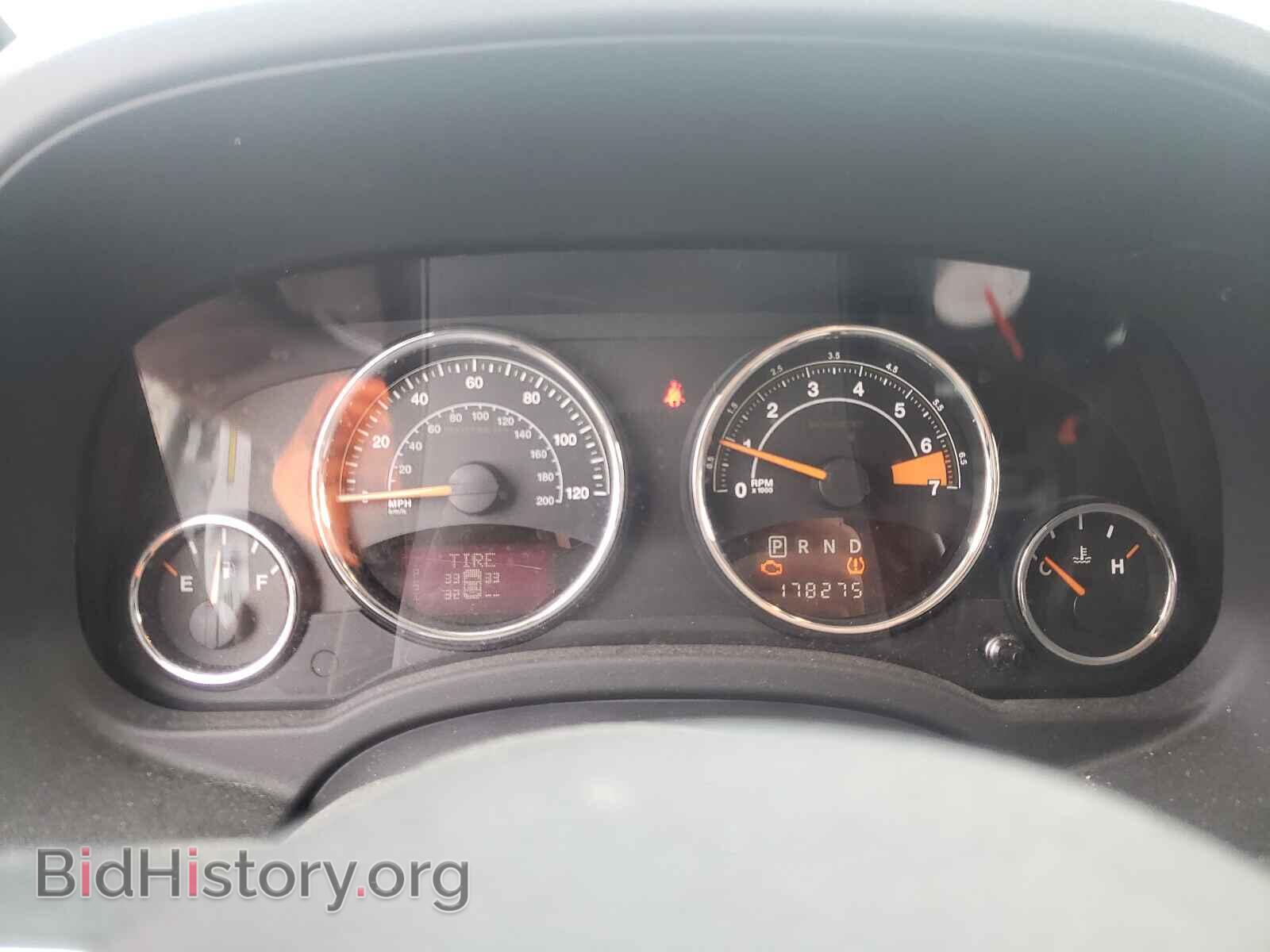 2014 JEEP COMPASS - VIN: 1C4NJCCB8ED651247 - Photo 8