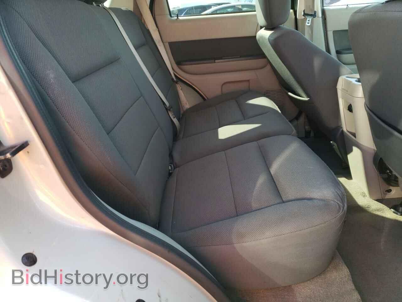 2009 FORD ESCAPE - VIN: 1FMCU03799KC04495 - Фото 11