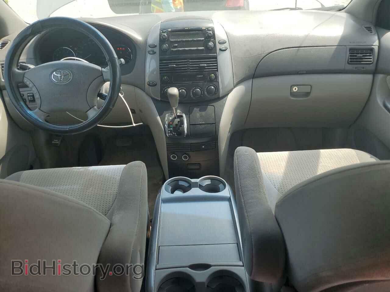 2010 TOYOTA All Models - VIN: 5TDKK4CC4AS340363 - Фото 8