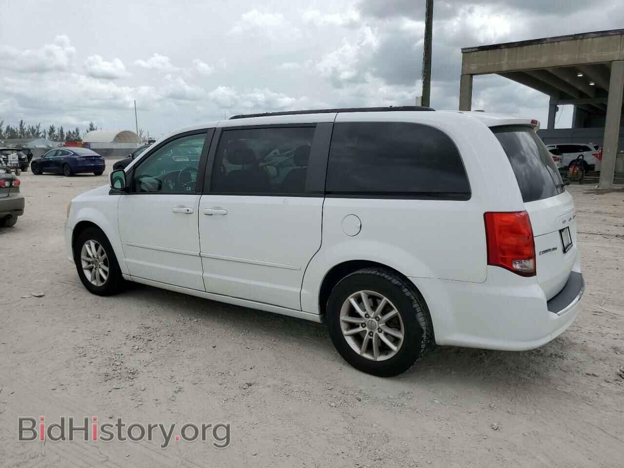 2013 DODGE CARAVAN - VIN: 2C4RDGCG1DR820290 - Photo 2