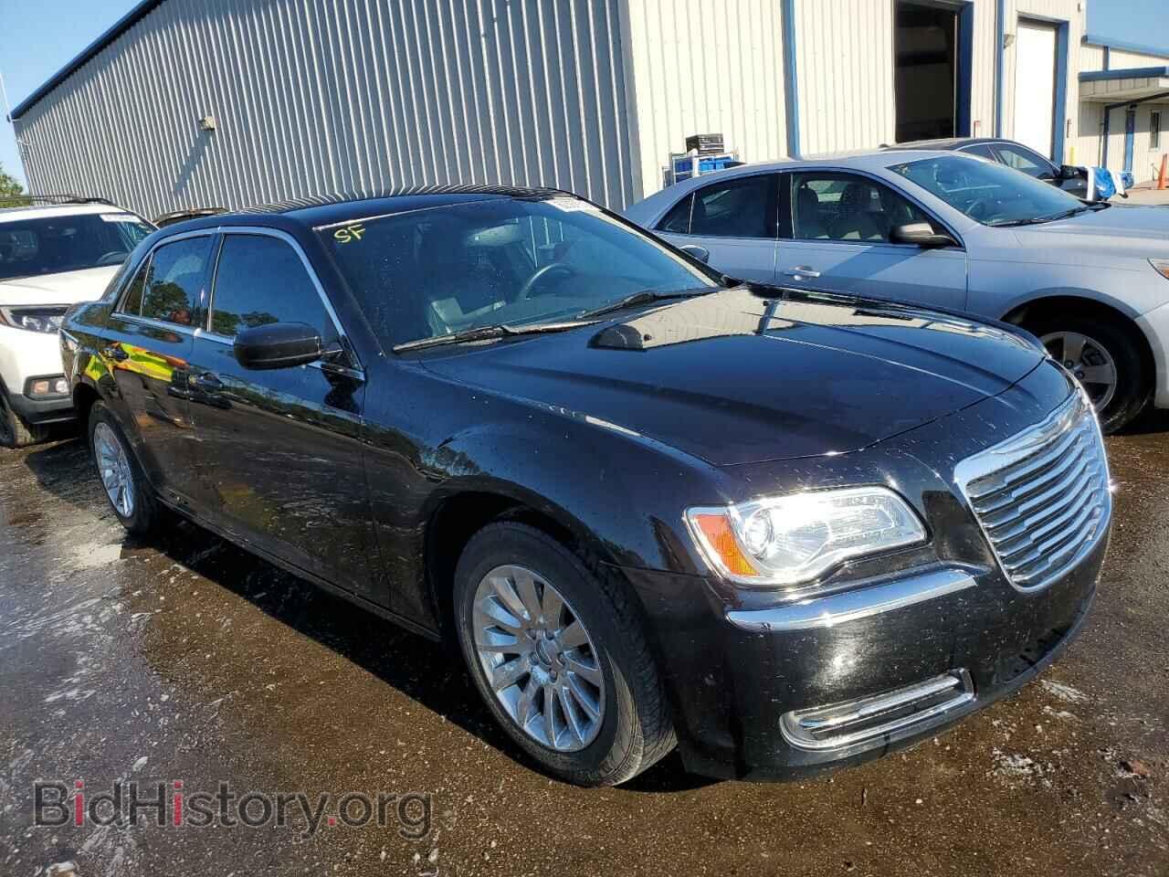 Фотография 2C3CCAAG3DH551387 - CHRYSLER 300 2013