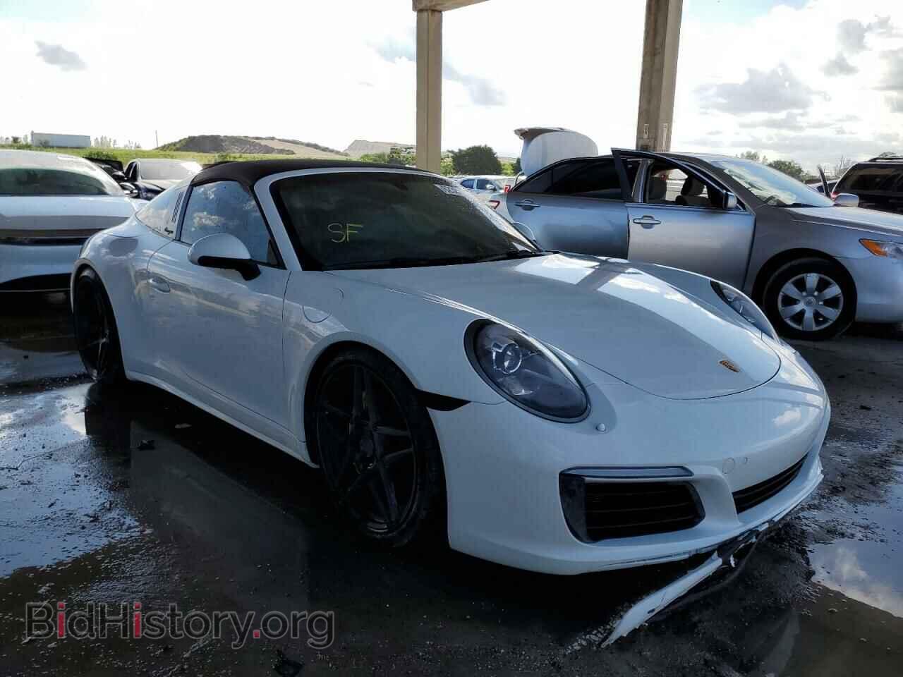 Фотография WP0BB2A95HS136183 - PORSCHE 911 2017