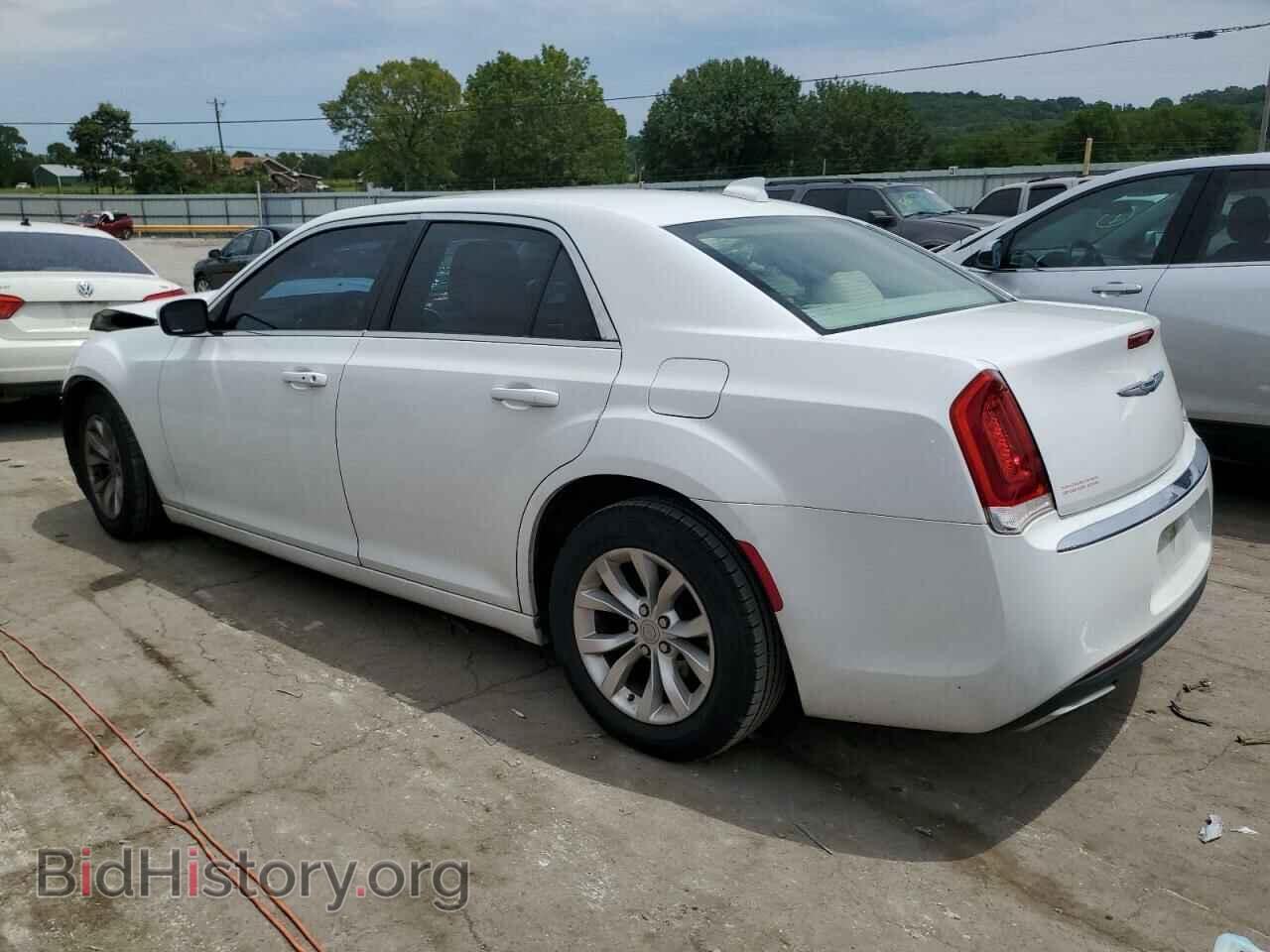 2015 CHRYSLER 300 - VIN: 2C3CCAAG6FH742918 - Фото 2