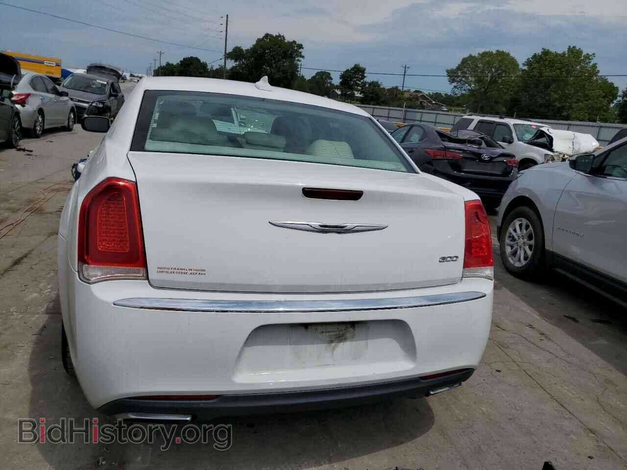 2015 CHRYSLER 300 - VIN: 2C3CCAAG6FH742918 - Фото 6