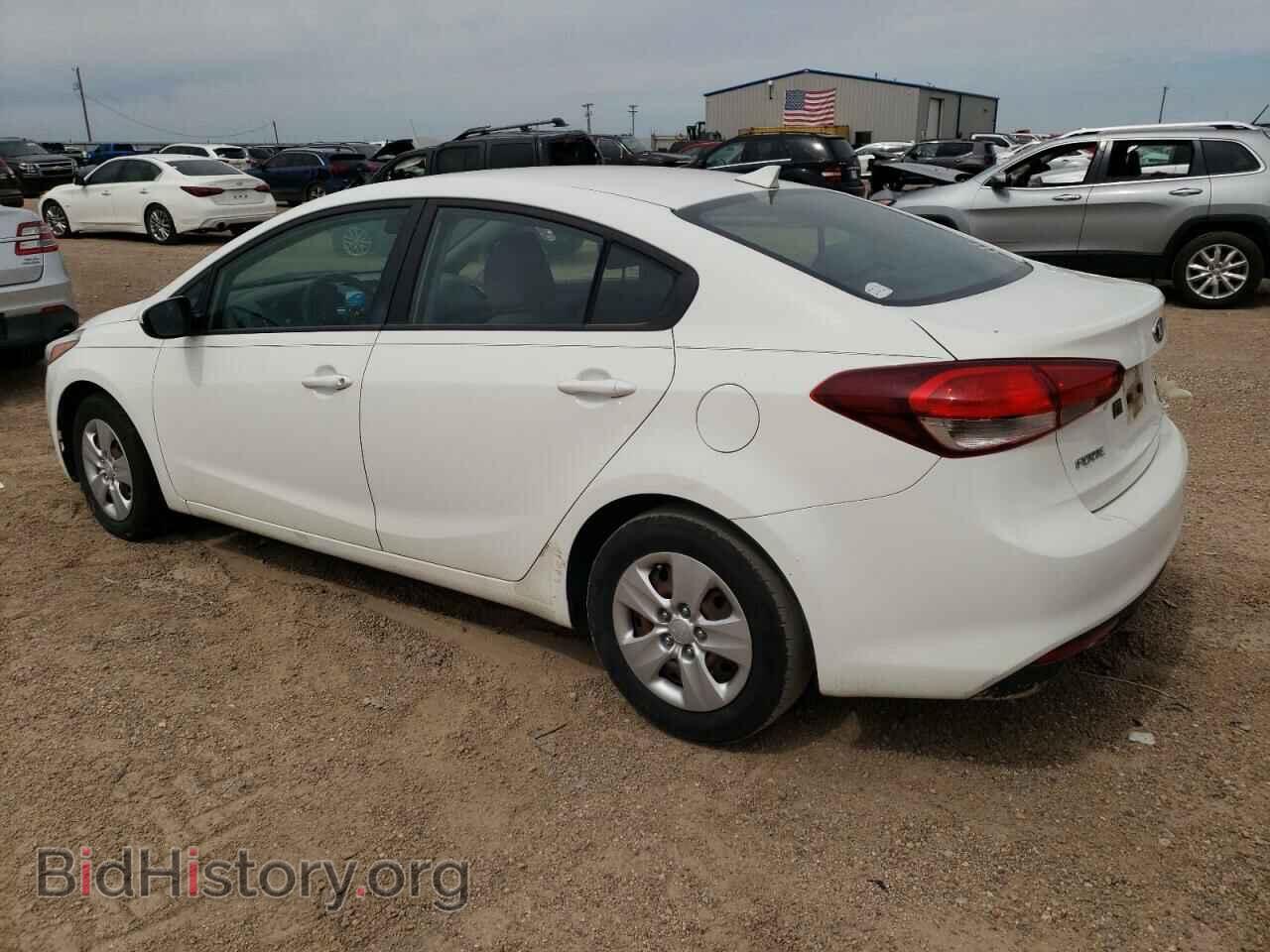 2017 KIA FORTE - VIN: 3KPFK4A72HE068181 - Фото 2
