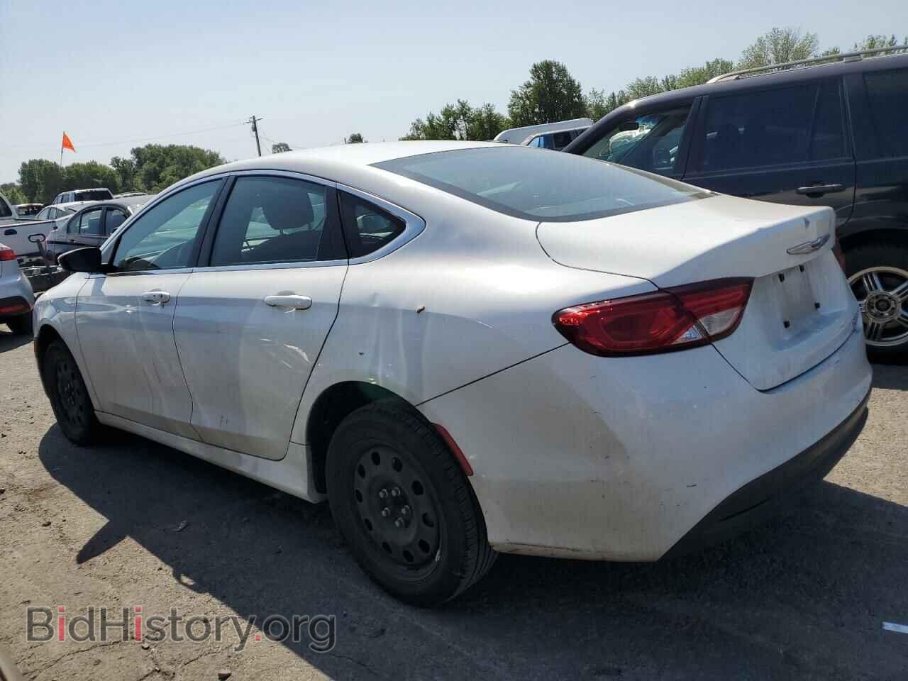 2015 CHRYSLER 200 - VIN: 1C3CCCFB2FN634733 - Фото 2