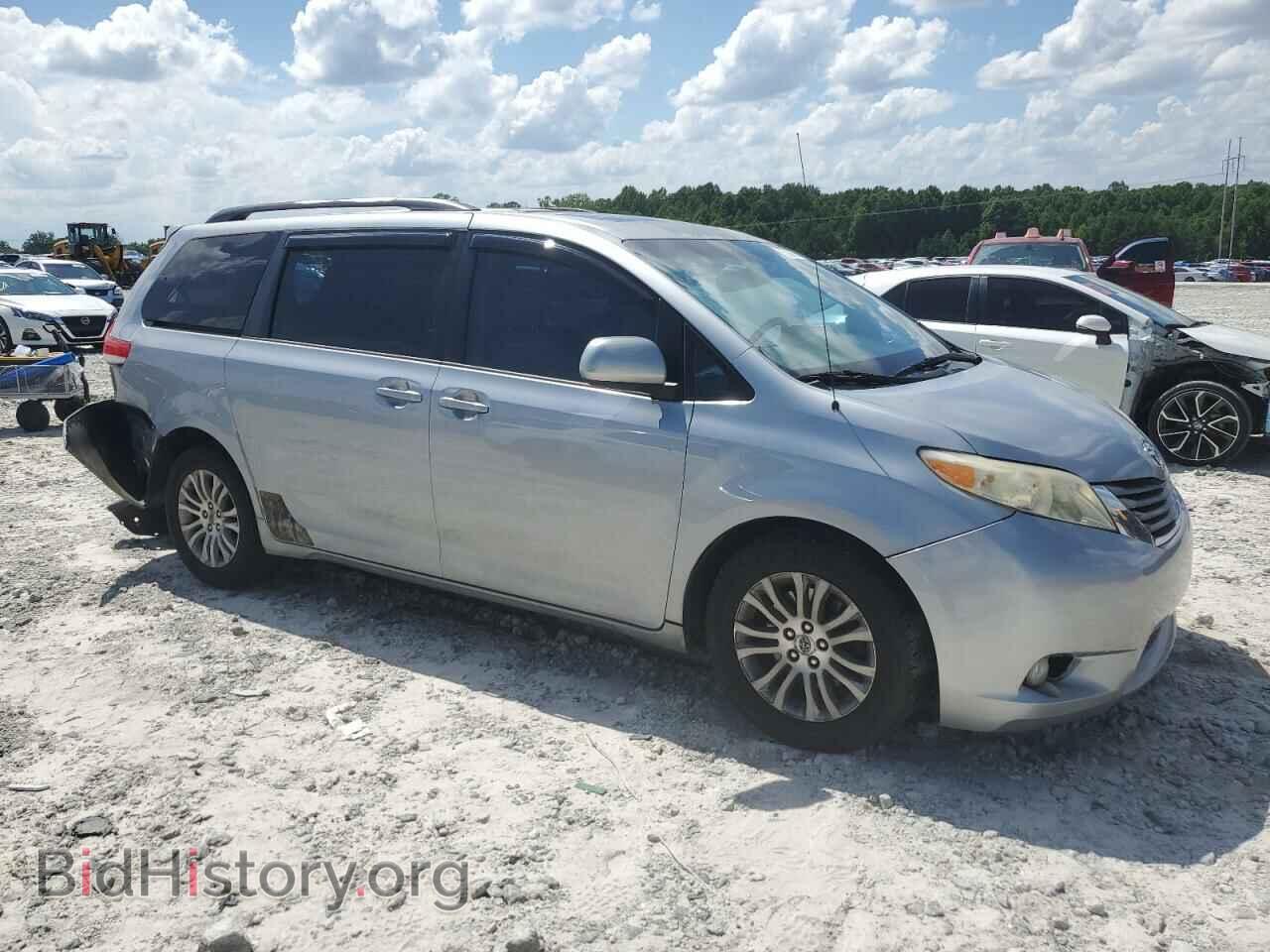 2011 TOYOTA All Models - VIN: 5TDYK3DC0BS123722 - Photo 4