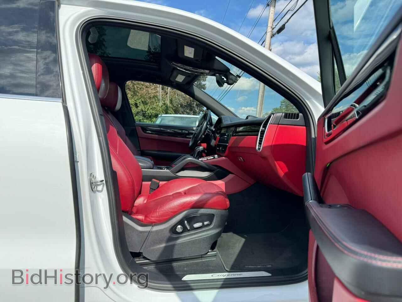 2019 PORSCHE CAYENNE - VIN: WP1AA2AY4KDA17556 - Photo 5
