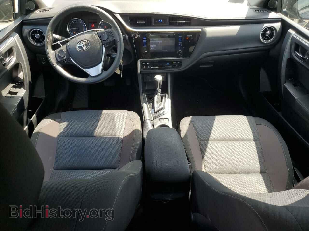 2017 TOYOTA COROLLA - VIN: 2T1BURHE1HC828173 - Фото 8
