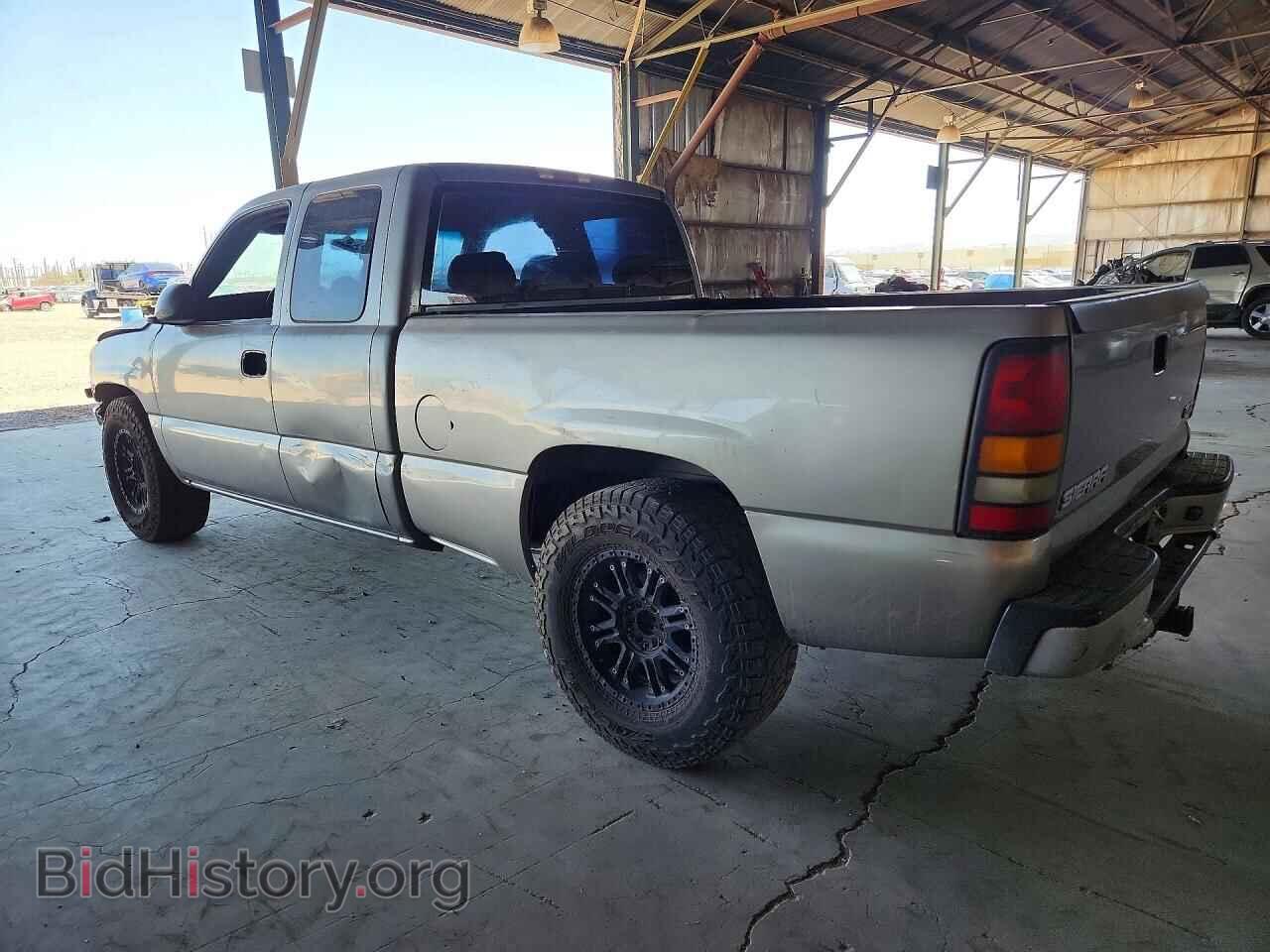 2006 GMC SIERRA - VIN: 1GTEC19XX6Z263152 - Фото 2