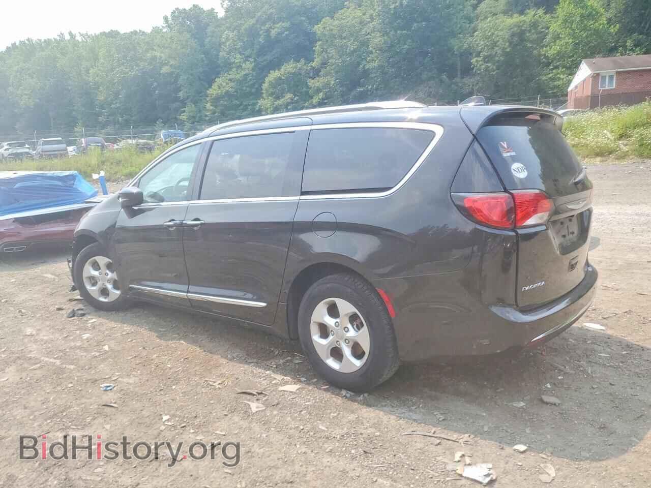 2017 CHRYSLER PACIFICA - VIN: 2C4RC1EG7HR770708 - Photo 2
