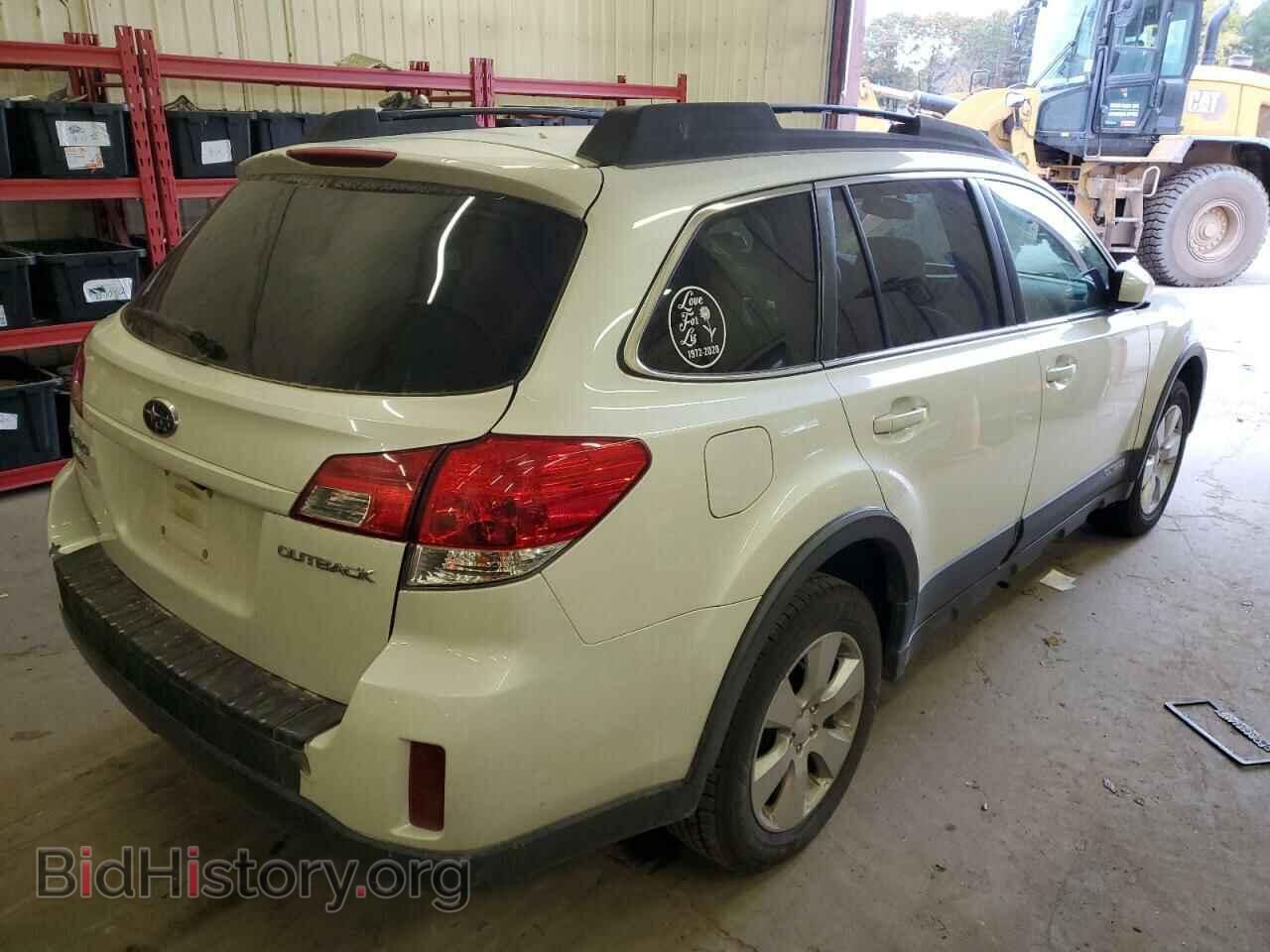 2011 SUBARU OUTBACK - VIN: 4S4BRCCC4B3365879 - Photo 4