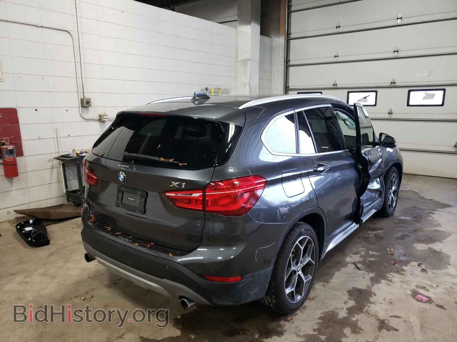 2017 BMW X1 - VIN: WBXHT3C32H5F85170 - Фото 4