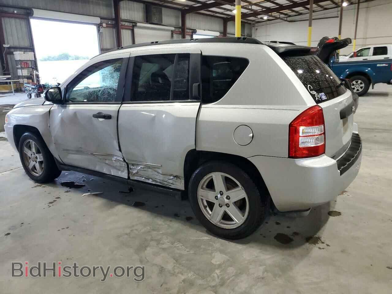 2009 JEEP COMPASS - VIN: 1J8FT47B89D201384 - Фото 2