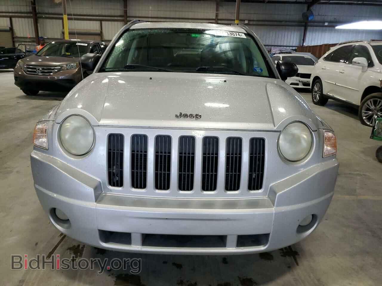 2009 JEEP COMPASS - VIN: 1J8FT47B89D201384 - Фото 5