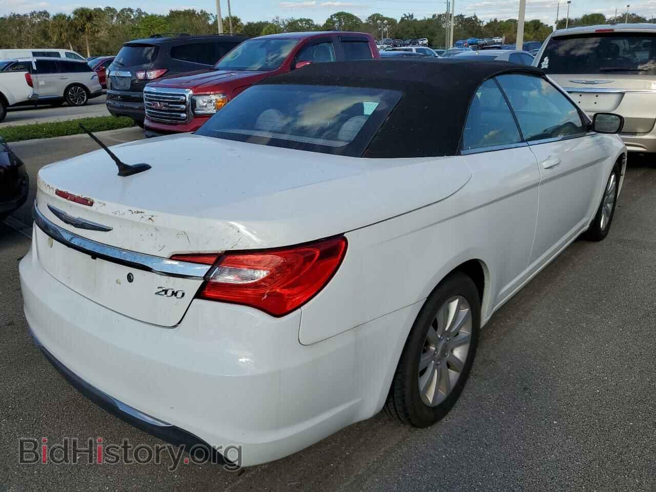 2013 CHRYSLER 200 - VIN: 1C3BCBEB2DN606130 - Фото 4