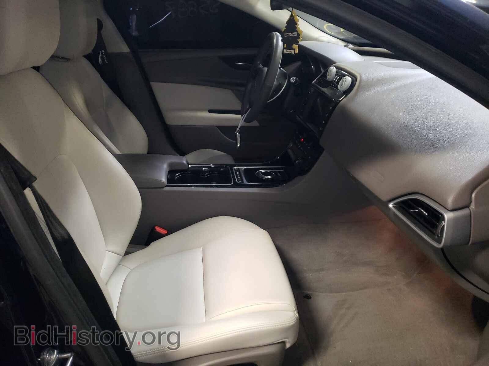 2017 JAGUAR XE - VIN: SAJAJ4BV2HA975219 - Фото 5
