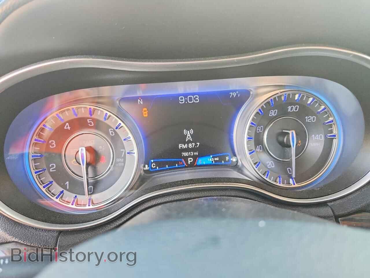 2019 CHRYSLER 300 - VIN: 2C3CCAEG4KH585670 - Фото 9