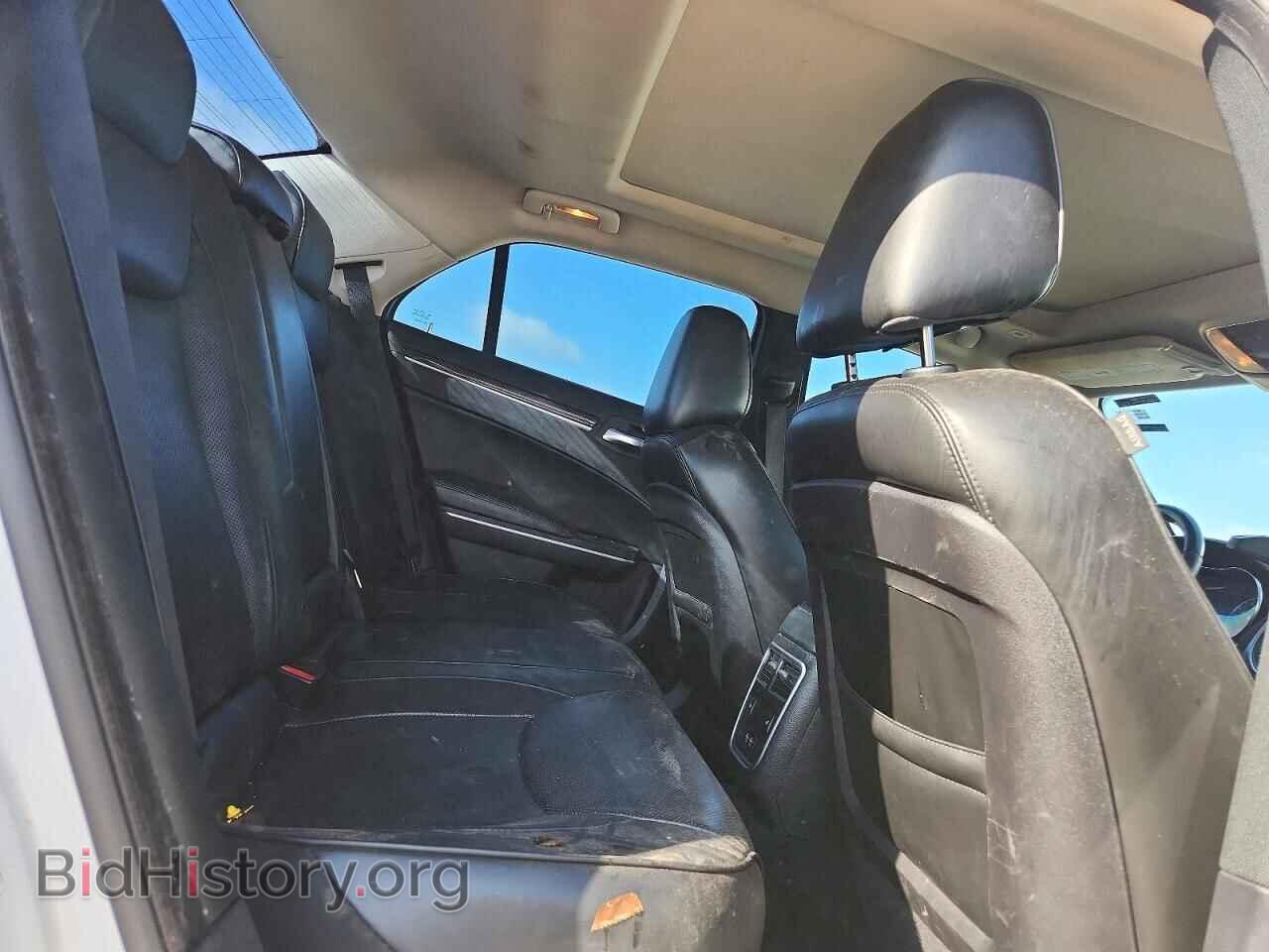 2019 CHRYSLER 300 - VIN: 2C3CCAEG4KH585670 - Фото 10