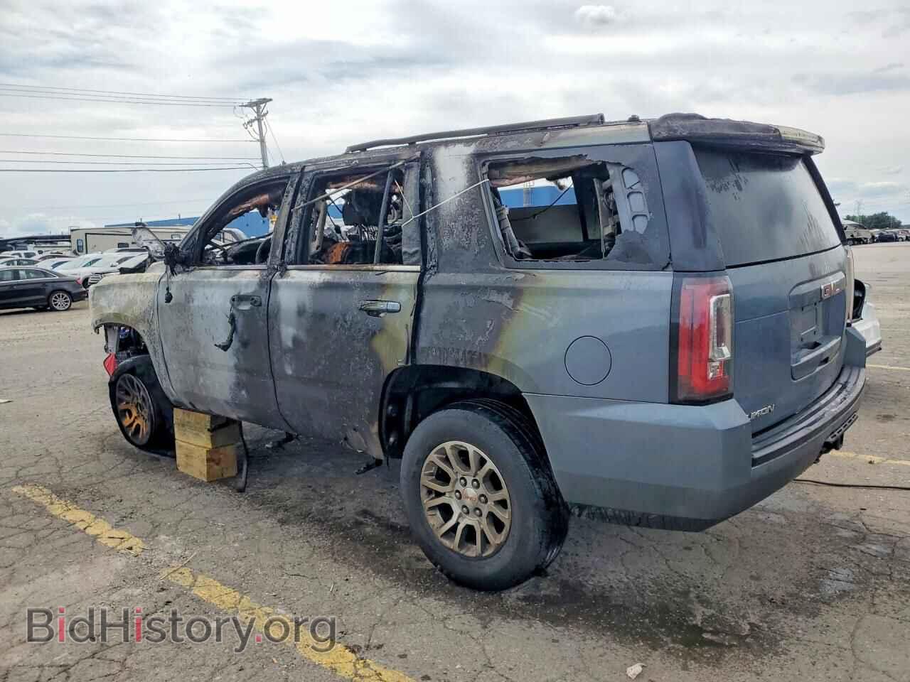 2016 GMC YUKON - VIN: 1GKS2BKC7GR443388 - Photo 2