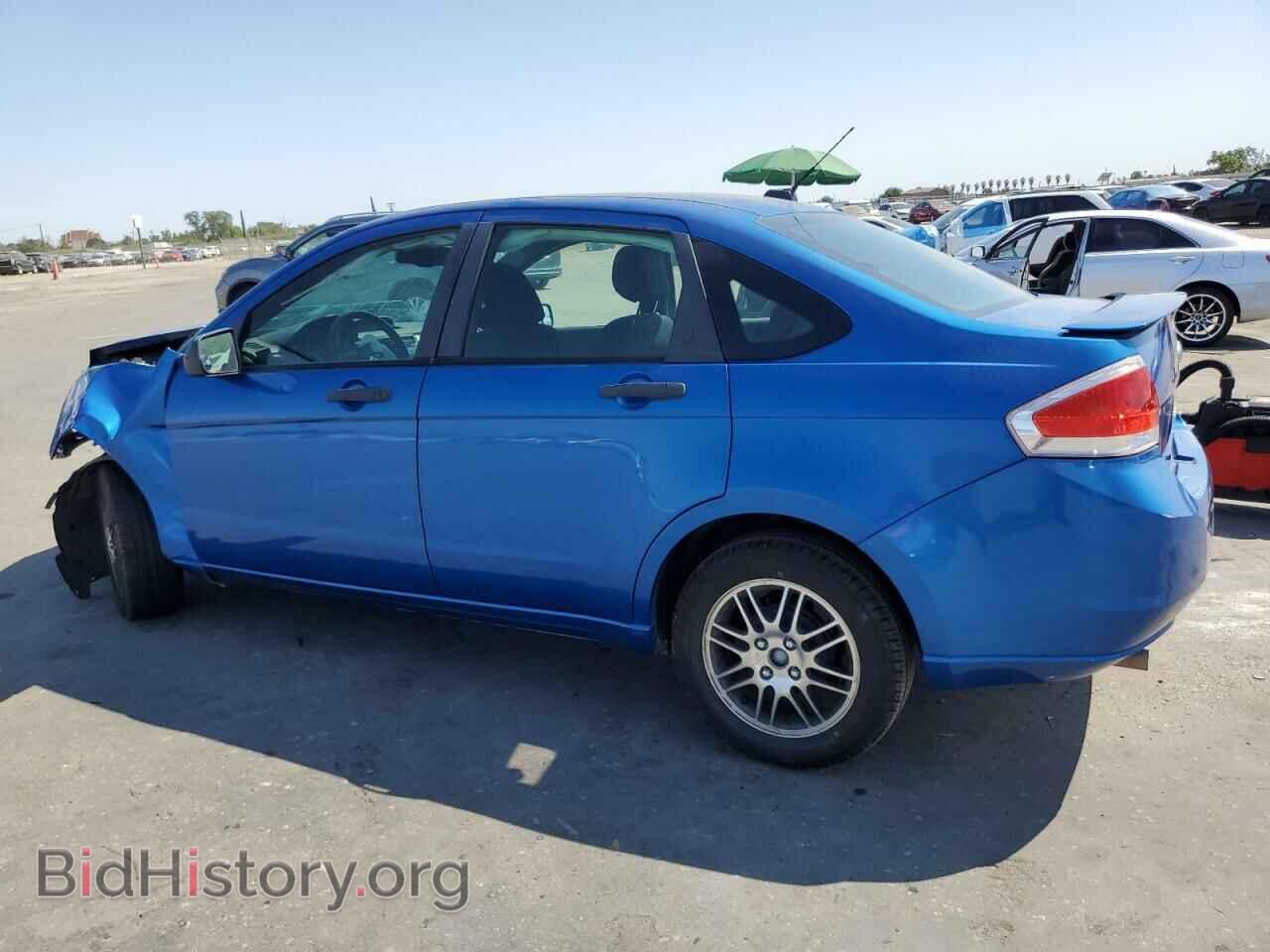 2010 FORD FOCUS - VIN: 1FAHP3FN8AW194252 - Photo 2