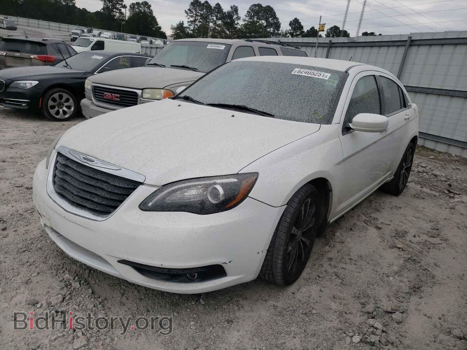 2012 CHRYSLER 200 - VIN: 1C3CCBBG3CN288845 - Фото 2