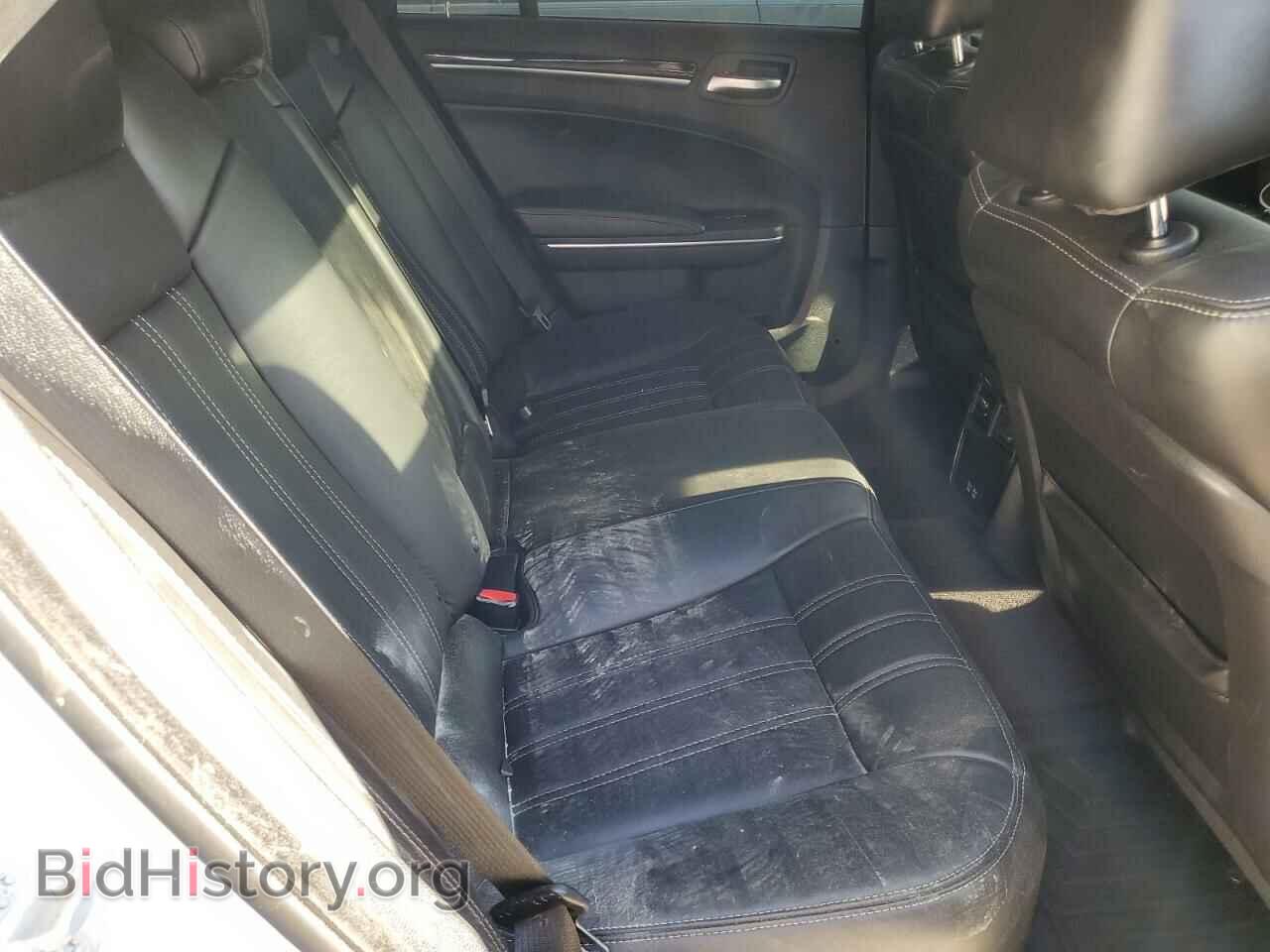 2018 CHRYSLER 300 - VIN: 2C3CCABG0JH261991 - Фото 6
