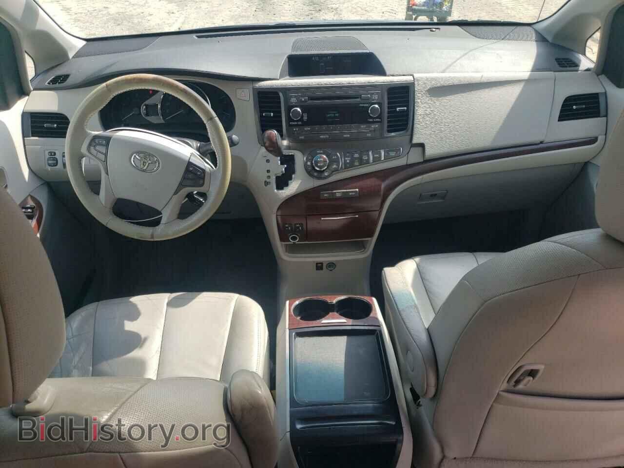 2011 TOYOTA All Models - VIN: 5TDYK3DCXBS136610 - Фото 8