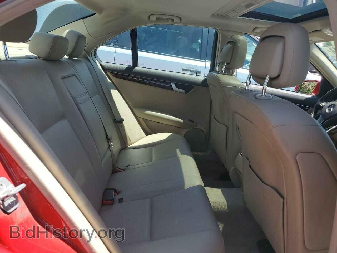 2012 MERCEDES-BENZ C-CLASS - VIN: WDDGF4HB8CA730561 - Фото 10