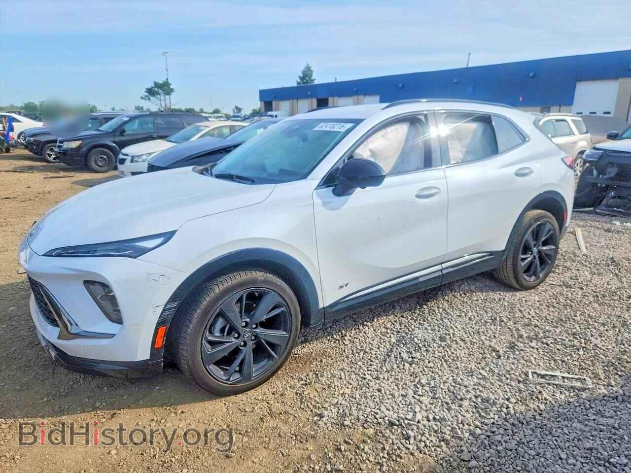 Фотография LRBFZLE43SD096584 - BUICK ENVISION 2025