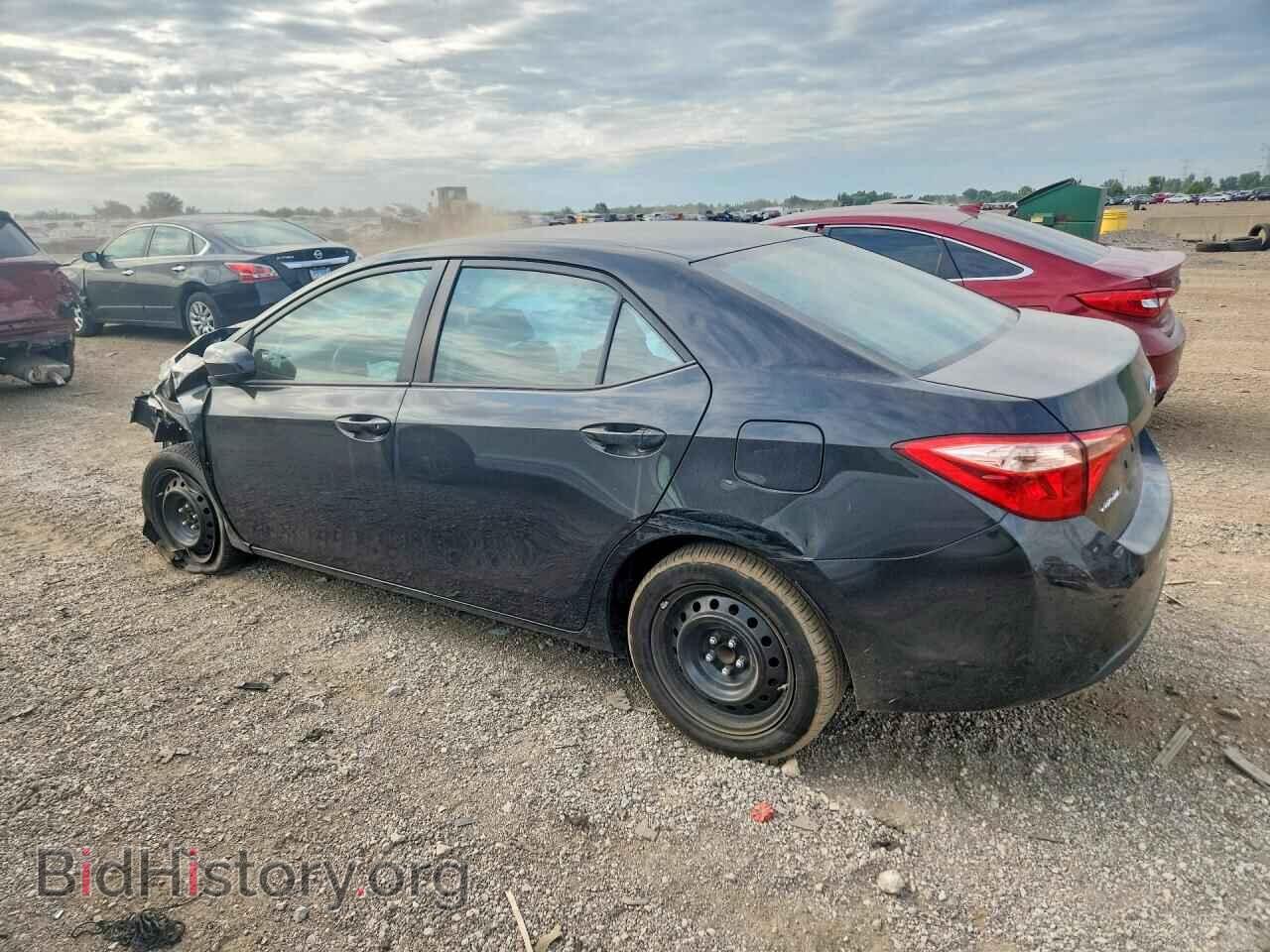 2017 TOYOTA COROLLA - VIN: 2T1BURHE2HC848836 - Фото 2