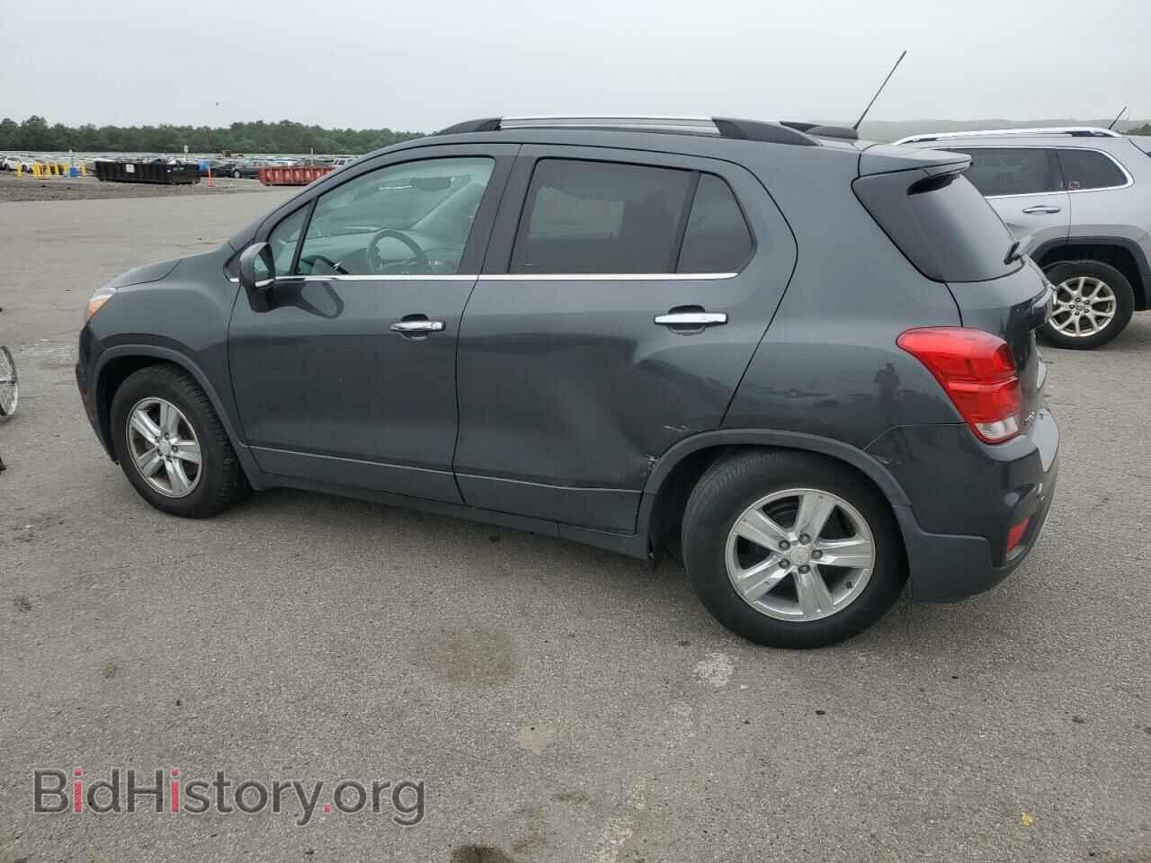 2017 CHEVROLET TRAX - VIN: 3GNCJLSB2HL251425 - Фото 2