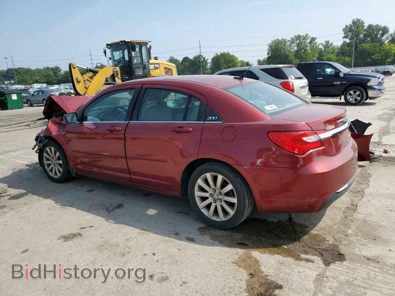 2013 CHRYSLER 200 - VIN: 1C3CCBBB3DN604640 - Фото 2