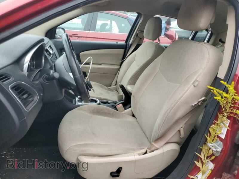 2013 Chrysler 200 (VIN 1C3CCBBB3DN604640) — фото 7 из 13