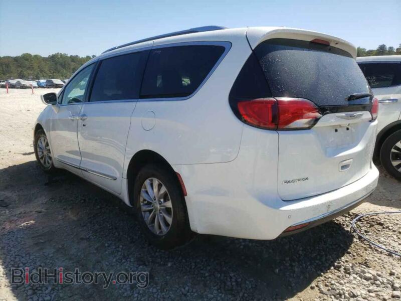 2019 Chrysler PACIFICA (VIN 2C4RC1BG9KR650615) — photo 3 of 10