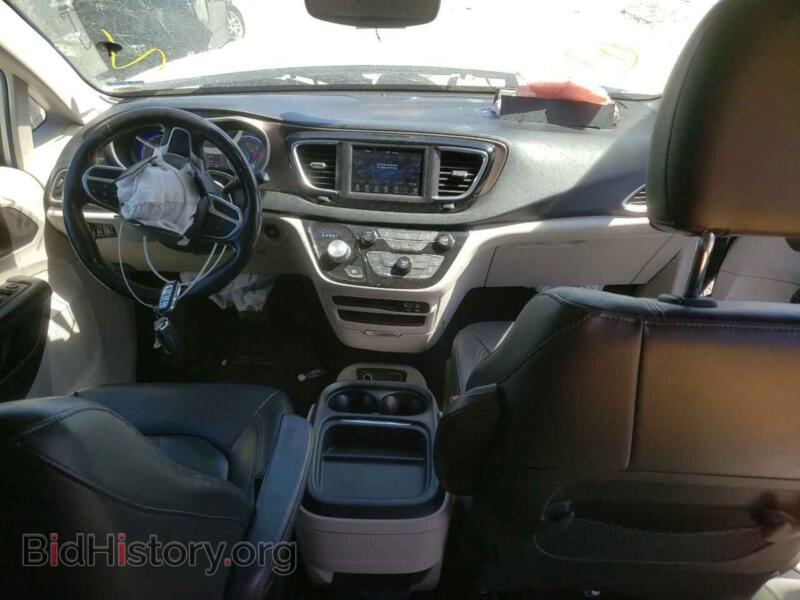 2019 Chrysler PACIFICA (VIN 2C4RC1BG9KR650615) — photo 9 of 10