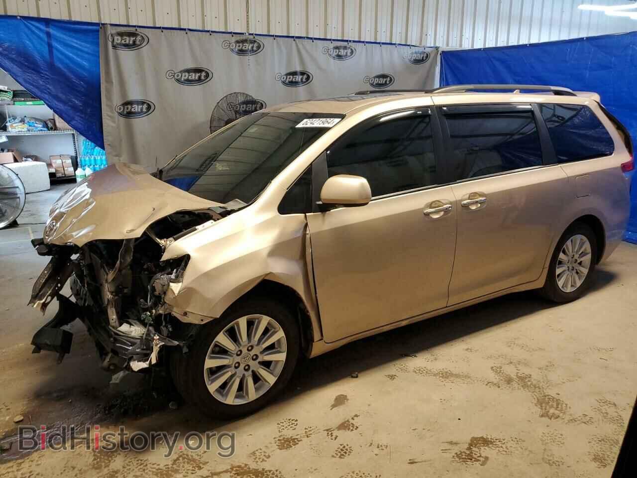 Photo 5TDYK3DC4BS078607 - TOYOTA All Models 2011