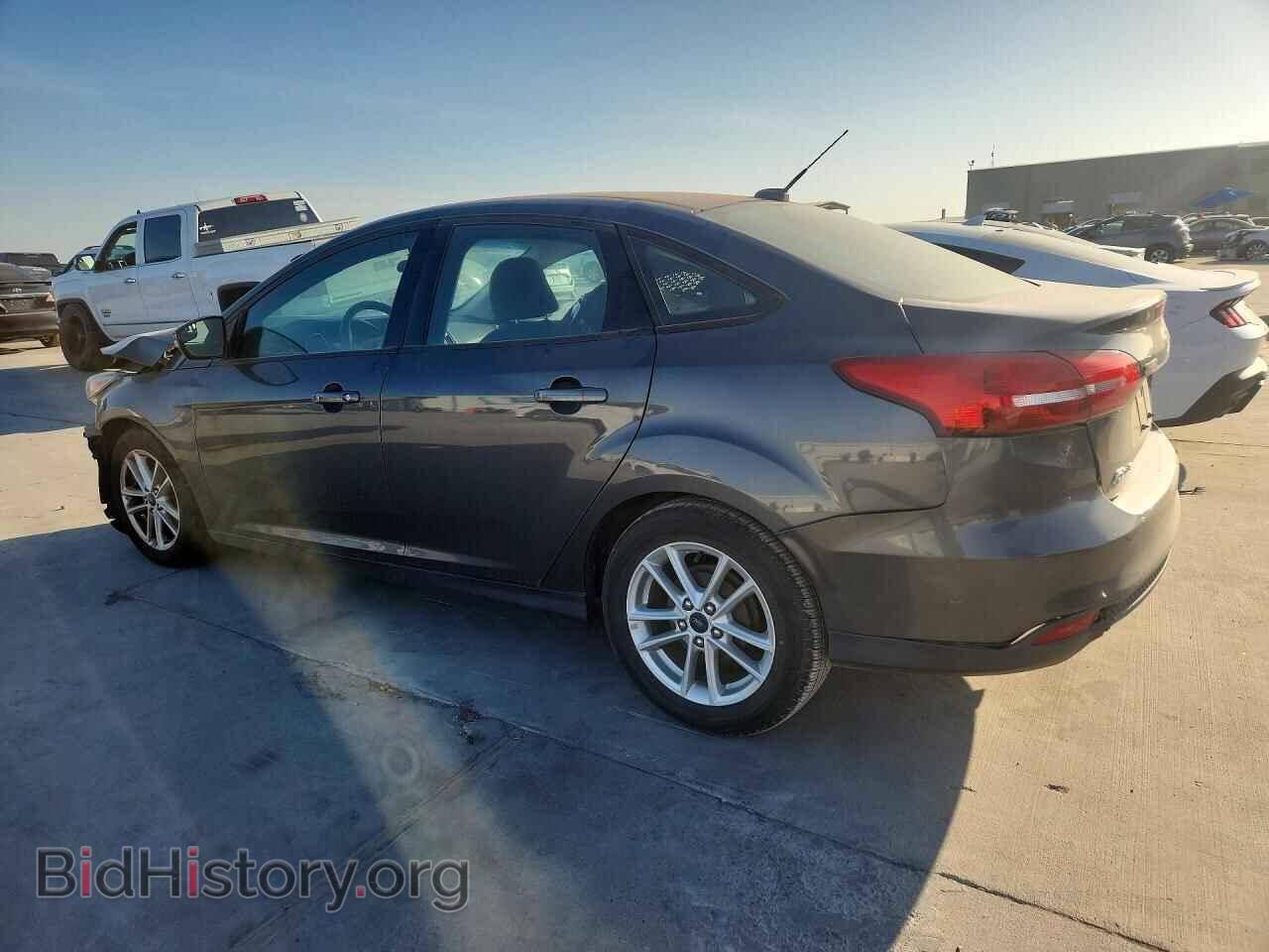 2016 FORD FOCUS - VIN: 1FADP3F22GL326758 - Photo 2