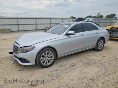 2017 Mercedes-Benz E-CLASS 300 4MATIC, серебристый — VIN WDDZF4KB2HA101497, Copart