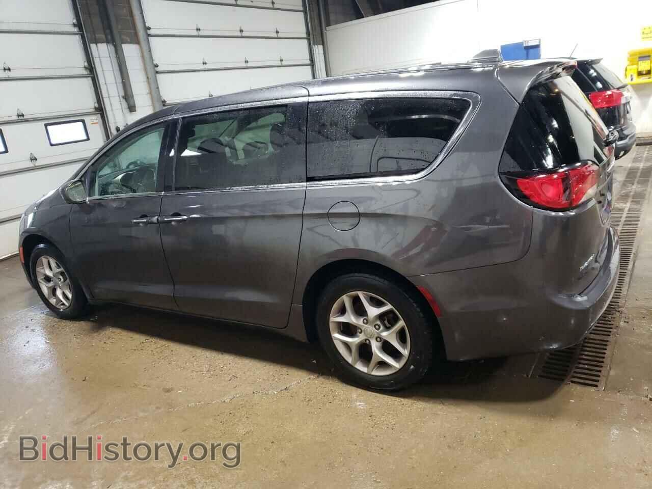 2019 CHRYSLER PACIFICA - VIN: 2C4RC1FGXKR508669 - Фото 2