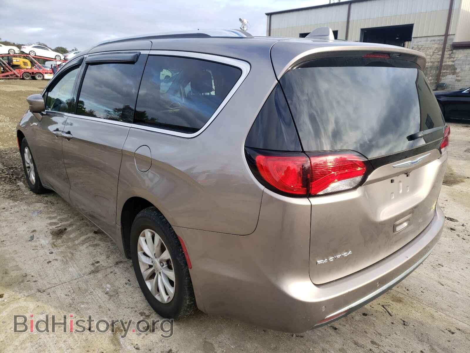 2018 CHRYSLER PACIFICA - VIN: 2C4RC1EG7JR144131 - Фото 3