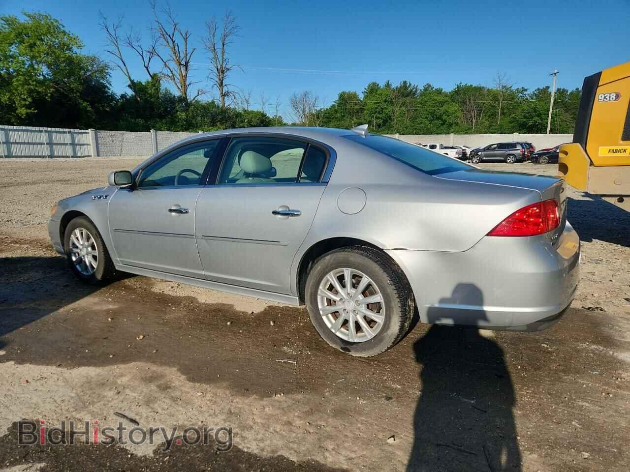 2011 BUICK LUCERNE - VIN: 1G4HC5EM2BU136382 - Photo 2