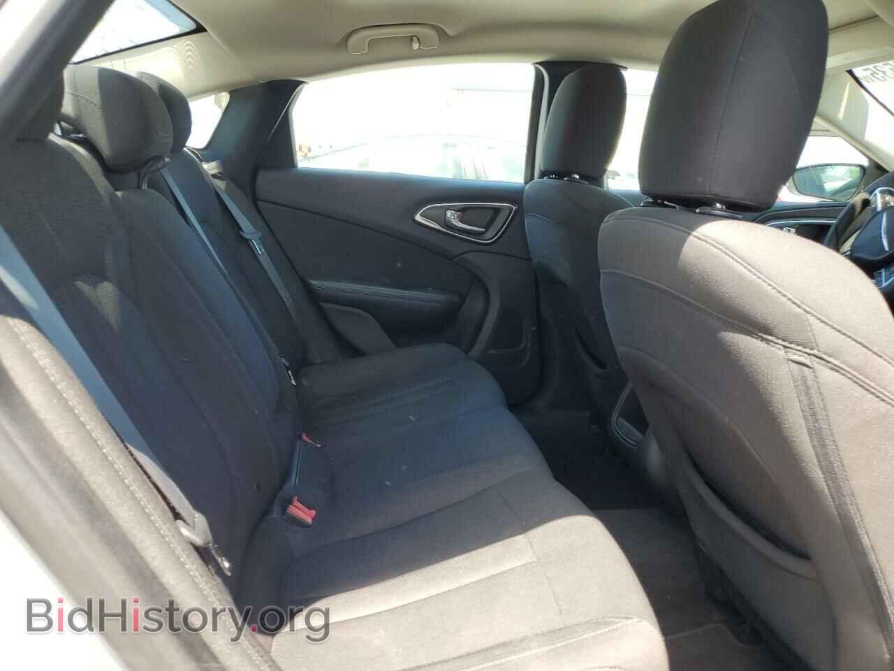 2016 CHRYSLER 200 - VIN: 1C3CCCAB3GN140843 - Фото 10